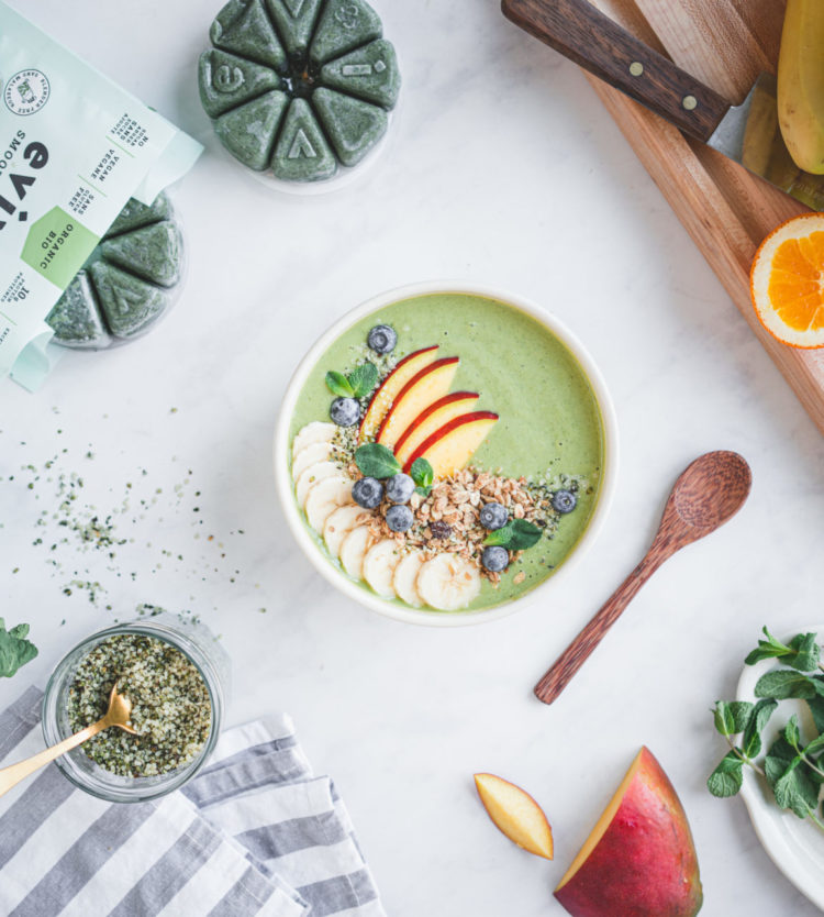 Delicious & Refreshing Green Smoothie Bowl Recipe